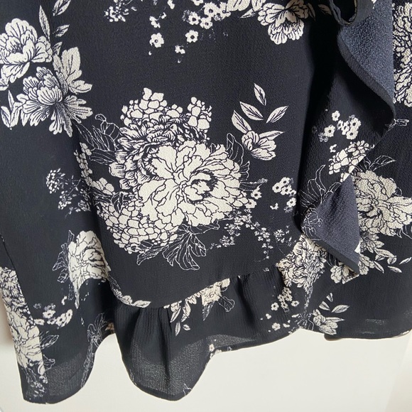 Monteau floral dress - Picture 6 of 9